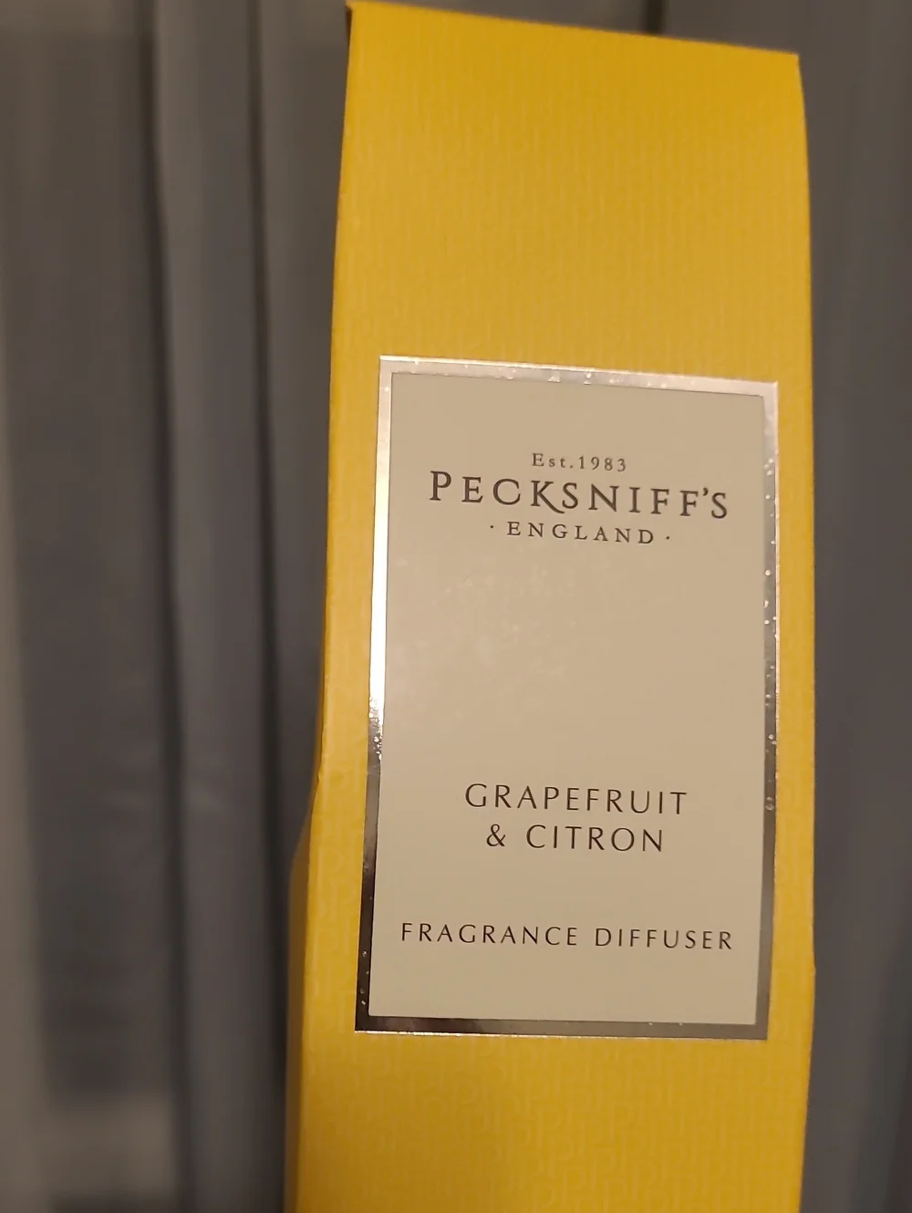 Pecksniff's GRAPEFRUIT & CITRON Fragrance Diffuser - 3.3fl oz.